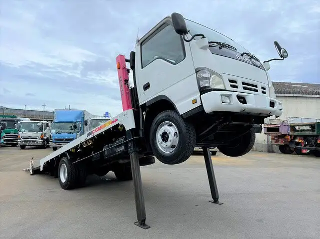 いすゞ エルフ 小型 車両重機運搬 ラジコン ウインチの中古トラック画像2
