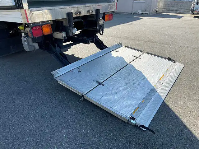 日産UD コンドル 中型/増トン 冷凍冷蔵 低温 パワーゲートの中古トラック画像7