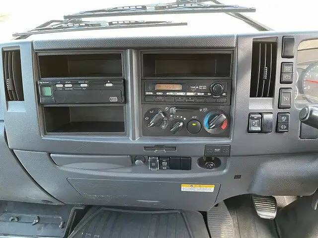 いすゞ フォワード 中型/増トン 平ボディ ベッド PKG-FSR34S2の中古トラック画像11