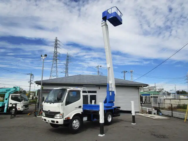 日野 デュトロ 小型 高所・建柱車 高所作業車 SKG-XZU640Fの中古トラック画像8