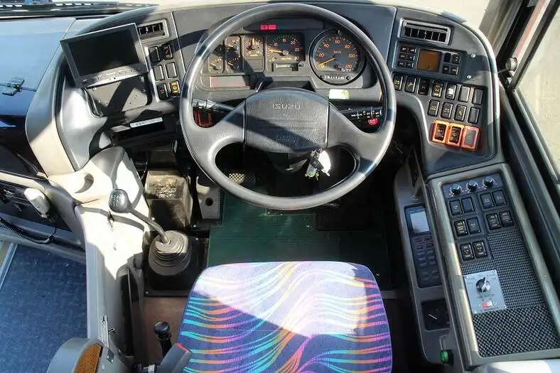 いすゞ ガーラ 大型 バス 観光バス KL-LV774R2の中古トラック画像6