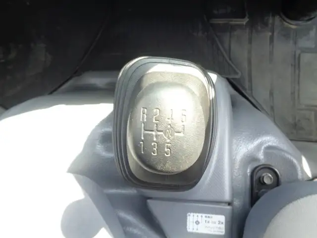いすゞ エルフ 小型 平ボディ パワーゲート TKG-NMR85ARの中古トラック画像13