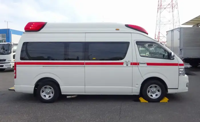 トヨタ ハイエース 小型 特殊車両 CBF-TRH221S H26の中古トラック画像6