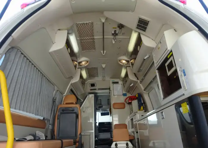 トヨタ ハイエース 小型 特殊車両 CBF-TRH221S H26の中古トラック画像12
