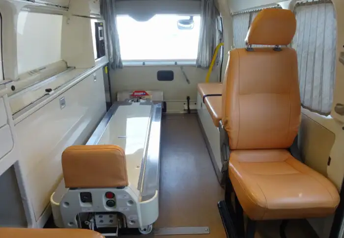 トヨタ ハイエース 小型 特殊車両 CBF-TRH221S H26の中古トラック画像14