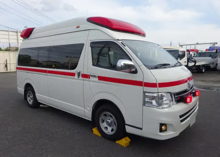 トヨタ ハイエース 小型 特殊車両 CBF-TRH221S H26の中古トラック画像2
