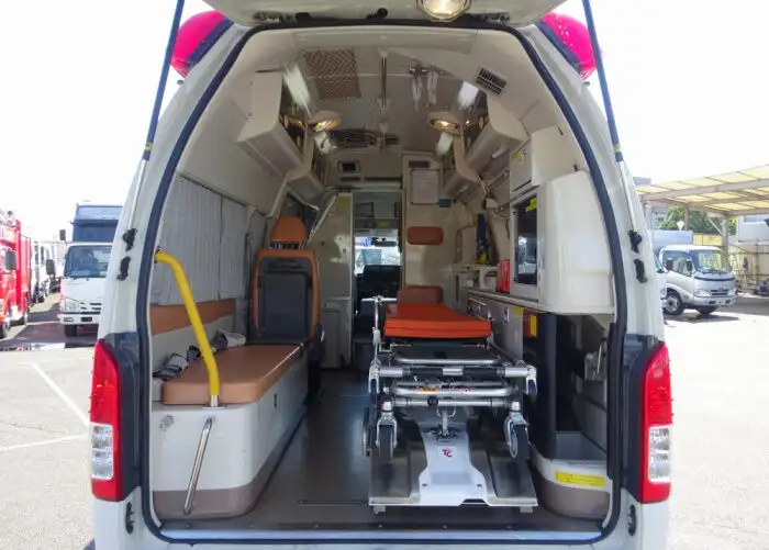 トヨタ ハイエース 小型 特殊車両 CBF-TRH221S H27の中古トラック画像10