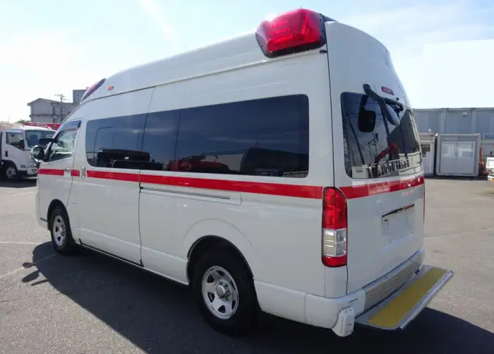 トヨタ ハイエース 小型 特殊車両 CBF-TRH221S H27の中古トラック画像4