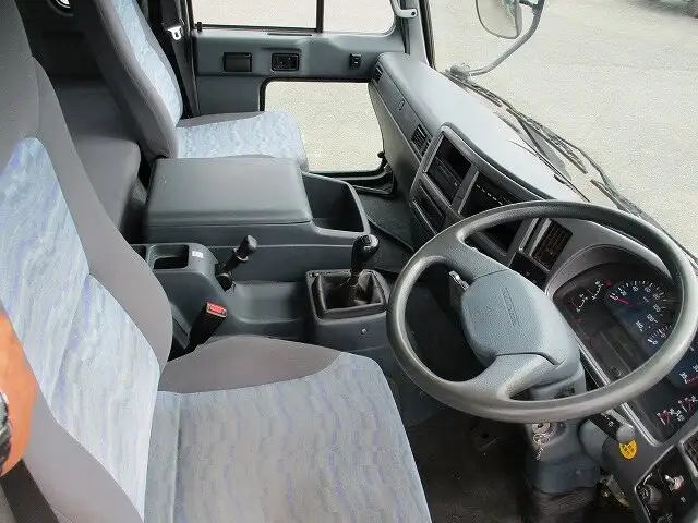 日産UD コンドル 中型/増トン 平ボディ 床鉄板 ベッドの中古トラック画像10