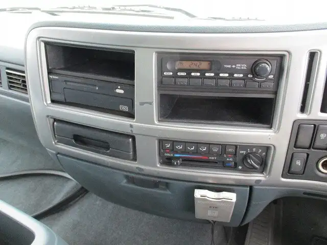 日産UD コンドル 中型/増トン 平ボディ 床鉄板 ベッドの中古トラック画像12