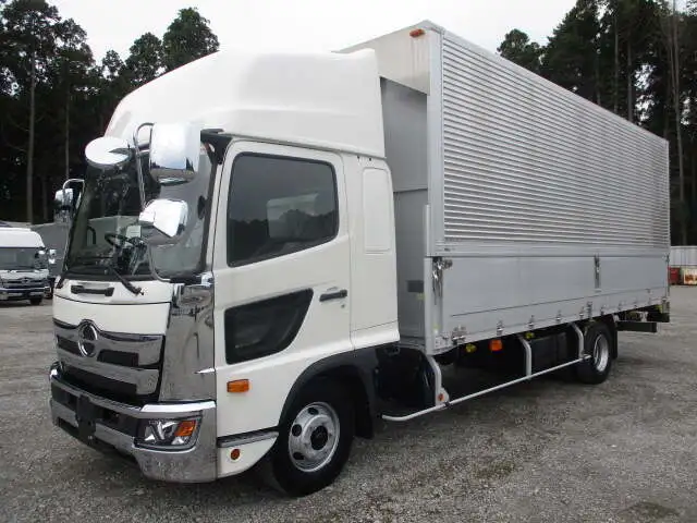 日野 レンジャー 中型/増トン ウイング ベッド 2PG-FD2ABAの中古トラック画像1