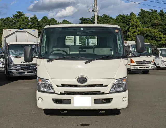 日野 デュトロ 小型 平ボディ 2RG-XZU710M R2の中古トラック画像2