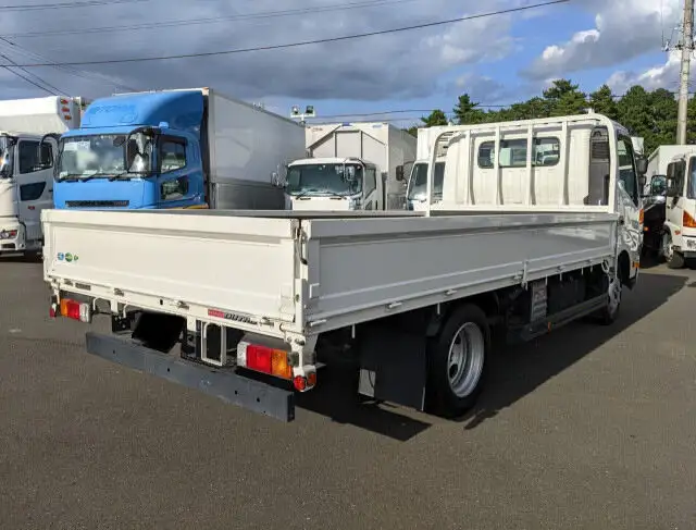 日野 デュトロ 小型 平ボディ 2RG-XZU710M R2の中古トラック画像3