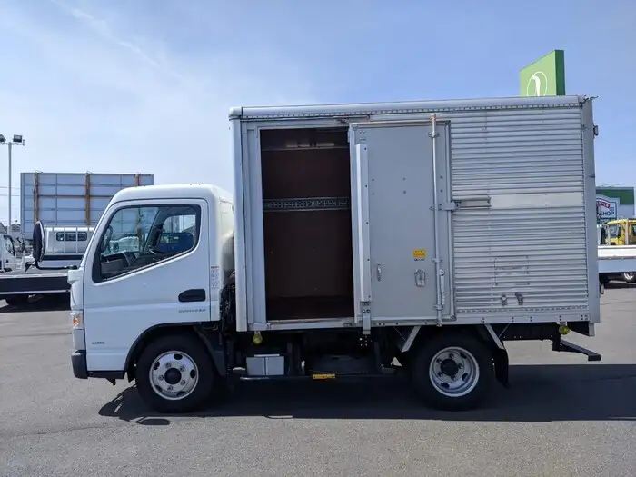三菱 キャンター 小型 アルミバン サイドドア TPG-FEA50の中古トラック画像8