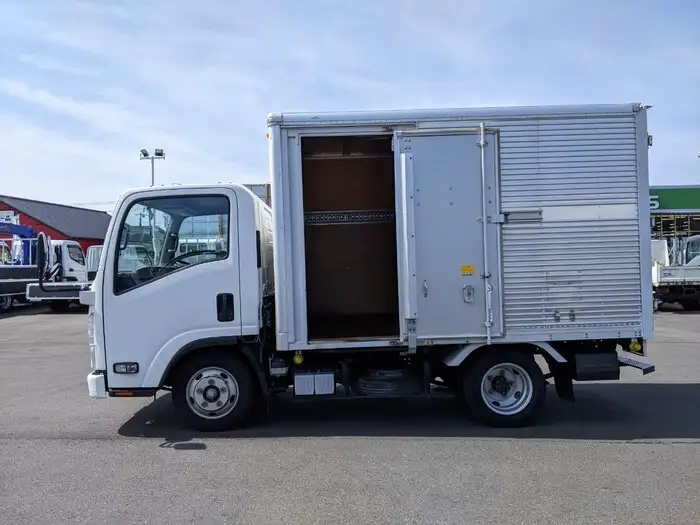 いすゞ エルフ 小型 アルミバン サイドドア TPG-NMR85ANの中古トラック画像8