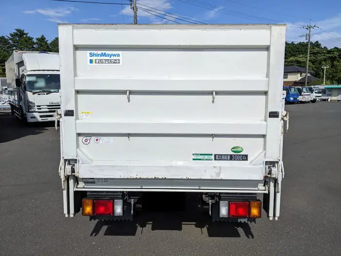 いすゞ エルフ 小型 平ボディ パワーゲート 床鉄板の中古トラック画像4