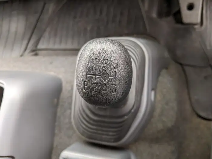 いすゞ フォワード 中型/増トン ウイング ベッド TKG-FRR90S2の中古トラック画像13