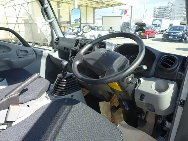 トヨタ ダイナ 小型 平ボディ 3BF-TRY230 R4の中古トラック画像8