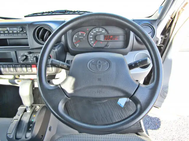 トヨタ ダイナ 小型 平ボディ SKG-XZU605 H23の中古トラック画像8