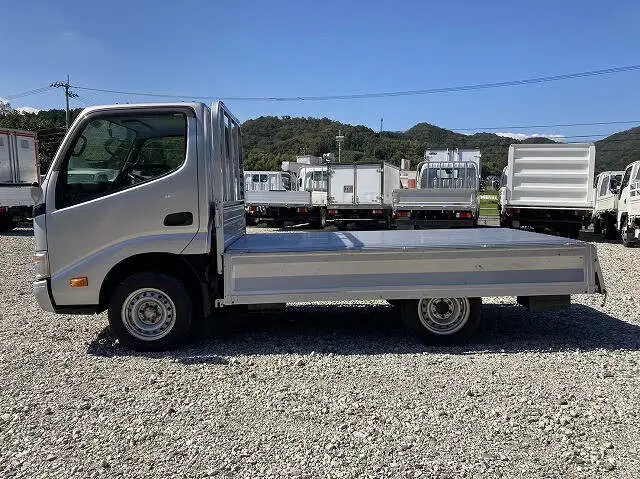 トヨタ ダイナ 小型 平ボディ QDF-KDY221 H27の中古トラック画像5