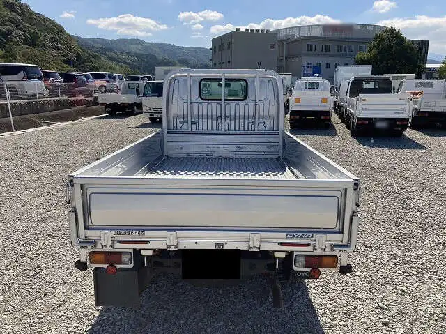トヨタ ダイナ 小型 平ボディ QDF-KDY221 H27の中古トラック画像4