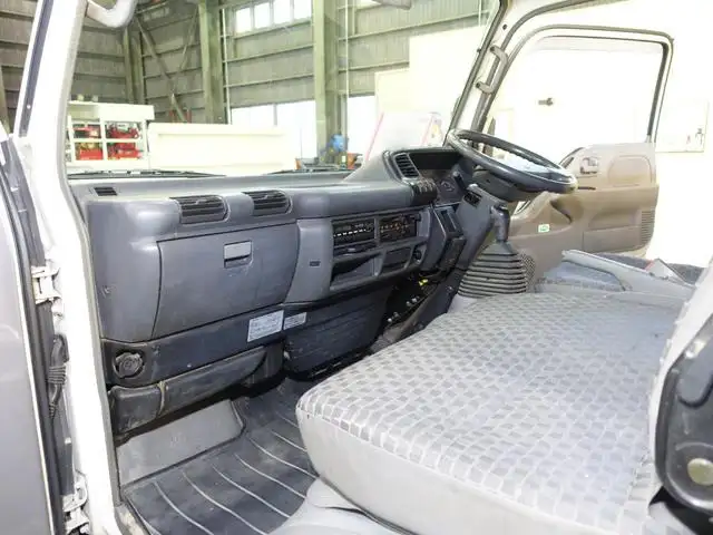いすゞ エルフ 小型 平ボディ Wキャブ PB-NKR81Aの中古トラック画像12