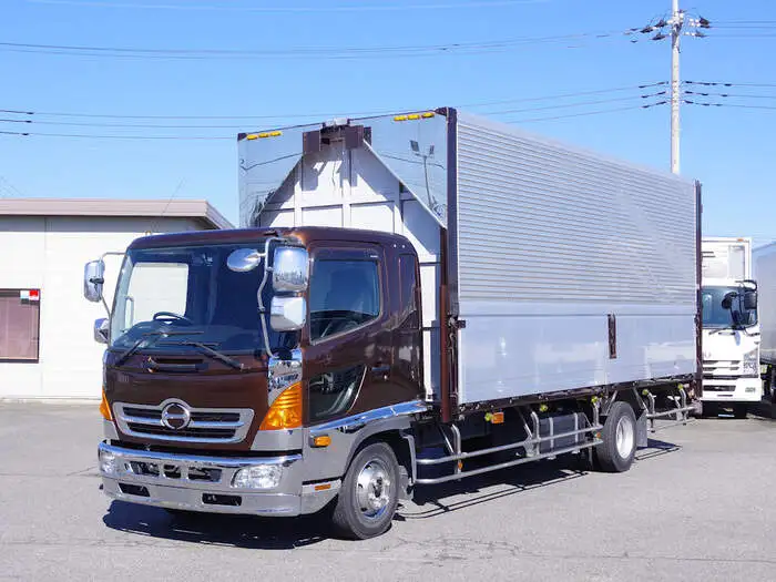 日野 レンジャー 中型/増トン ウイング ベッド TKG-FD9JLAAの中古トラック画像1
