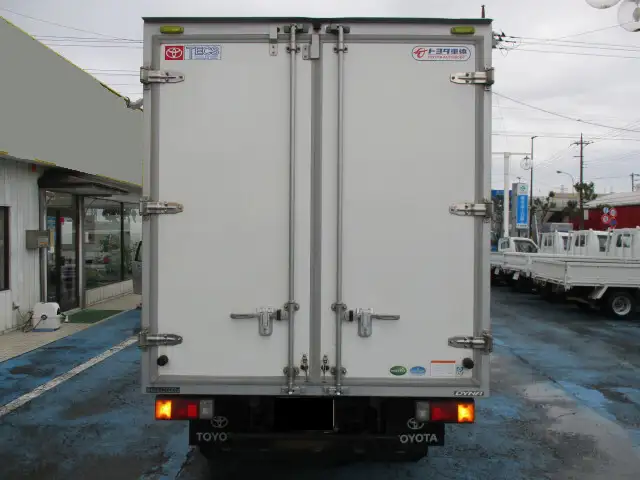 トヨタ ダイナ 小型 アルミバン サイドドア TKG-XZU600の中古トラック画像4