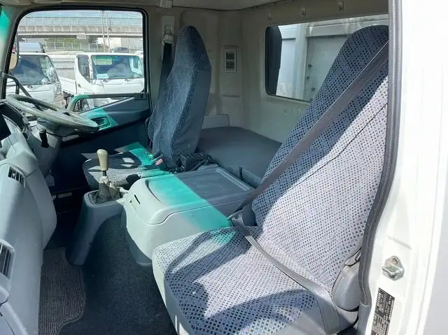 三菱 ファイター 中型/増トン ウイング エアサス ベッドの中古トラック画像11