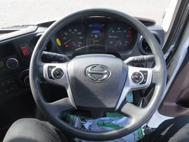 日野 プロフィア 大型 トラクター 1デフ ベッドの中古トラック画像9