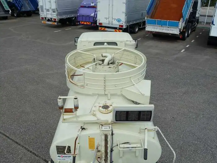 三菱 キャンター 小型 タンク車 バキューム SKG-FEA50の中古トラック画像4