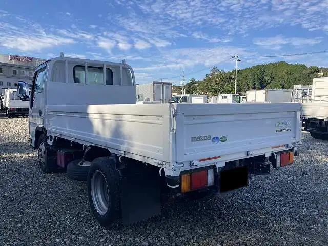 マツダ タイタン 小型 平ボディ TRG-LKR85A H29の中古トラック画像3