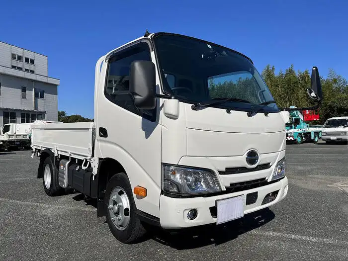 日野 デュトロ 小型 平ボディ 2RG-XZU605M R4の中古トラック画像2