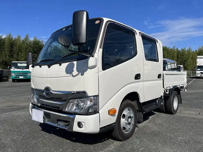 日野 デュトロ 小型 平ボディ Wキャブ 2RG-XZU605M の中古トラック【車両No.135034】
