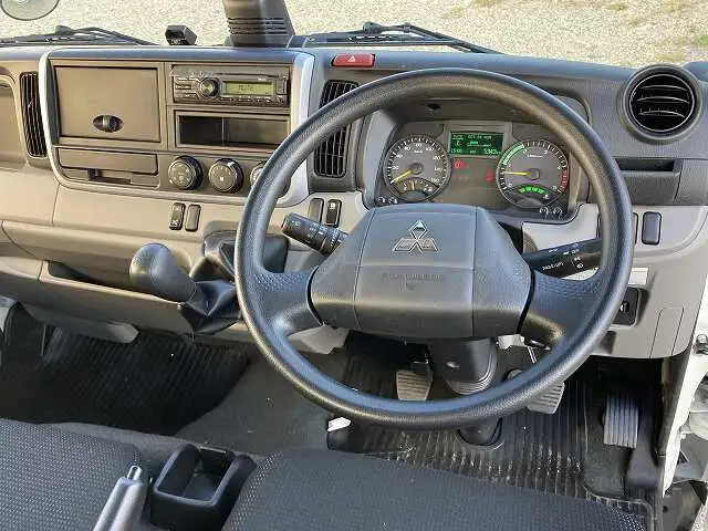 三菱 キャンター 小型 平ボディ 2RG-FBA20 H31/R1の中古トラック画像10