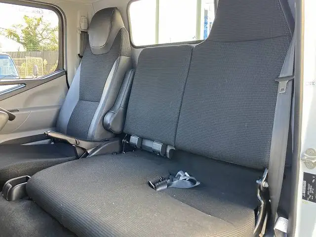 三菱 キャンター 小型 平ボディ 2RG-FBA20 H31/R1の中古トラック画像9