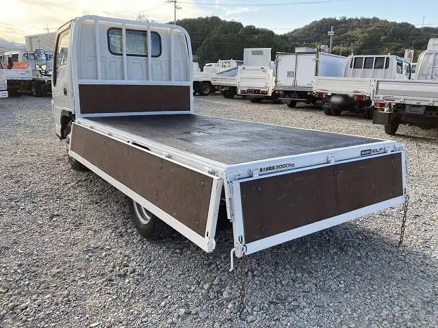 いすゞ エルフ 小型 平ボディ BKG-NJR85A H20の中古トラック画像5