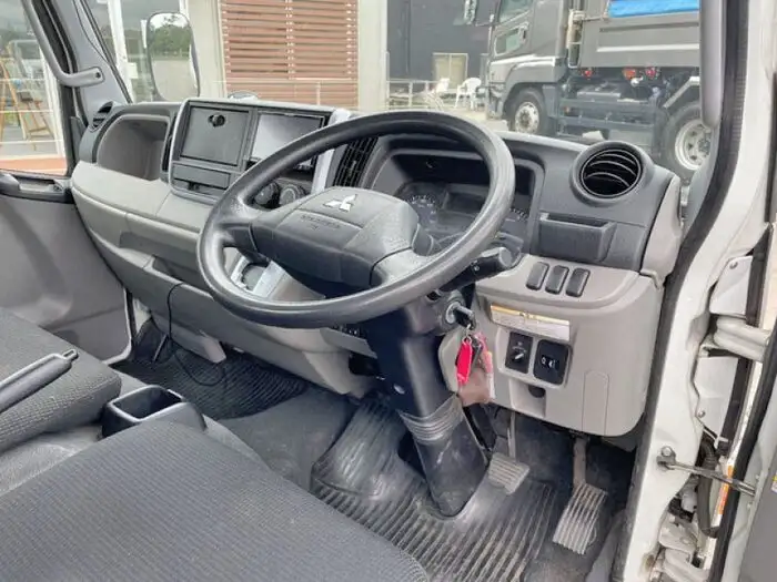 三菱 キャンター 小型 平ボディ TPG-FBA20 H29の中古トラック画像13