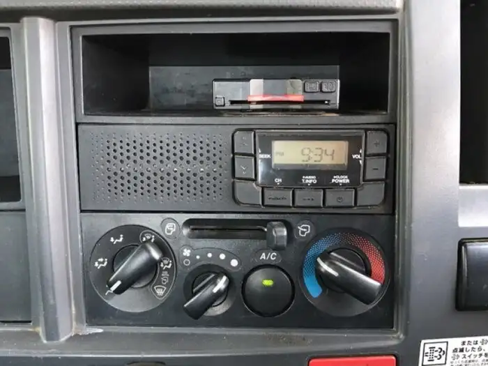 いすゞ エルフ 小型 平ボディ TPG-NPR85AR H27の中古トラック画像13