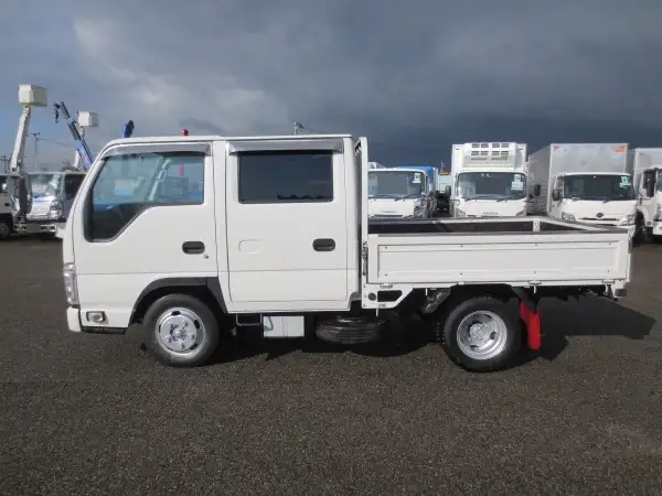 いすゞ エルフ 小型 平ボディ Wキャブ 床鉄板の中古トラック画像7