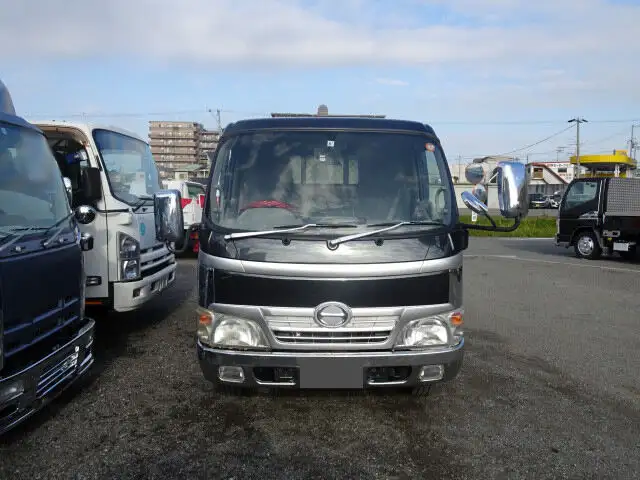 日野 デュトロ 小型 平ボディ BKG-XZU548M H21の中古トラック画像2