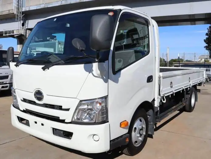 日野 デュトロ 小型 平ボディ 床鉄板 2RG-XZC710Mの中古トラック画像1