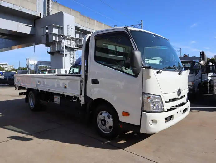 日野 デュトロ 小型 平ボディ 床鉄板 2RG-XZC710Mの中古トラック画像2