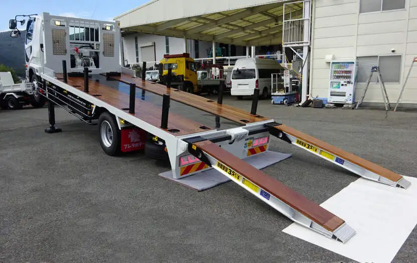 三菱 ファイター 中型/増トン 車両重機運搬 ラジコン ウインチの中古トラック画像4