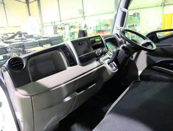 三菱 キャンター 小型 平ボディ 2RG-FBA20 R2の中古トラック画像12