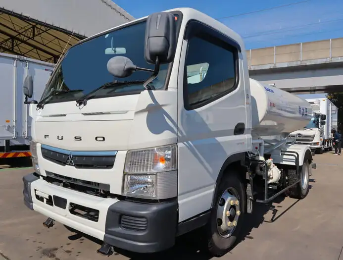 三菱 キャンター 小型 タンク車 散水車 2PG-FEB90の中古トラック画像1