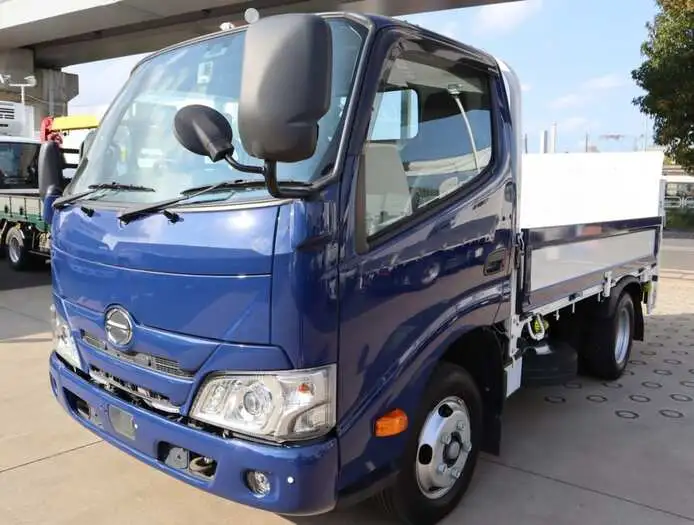 日野 デュトロ 小型 平ボディ パワーゲート 2RG-XZU605M の中古トラック【車両No.135652】