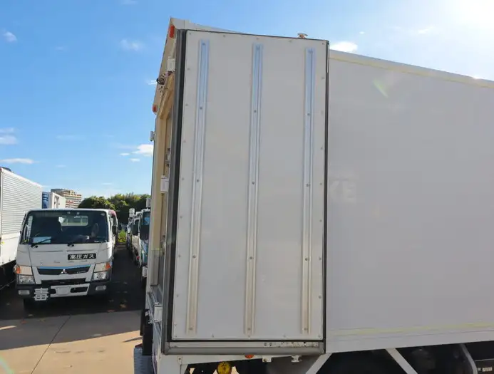 三菱 キャンター 小型 冷凍冷蔵 低温 キーストンの中古トラック画像11