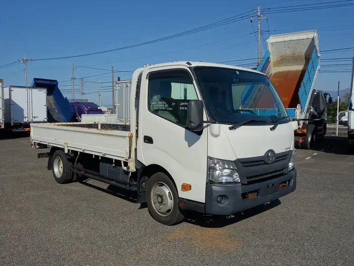 トヨタ ダイナ 小型 平ボディ TKG-XZU710 H29の中古トラック画像2