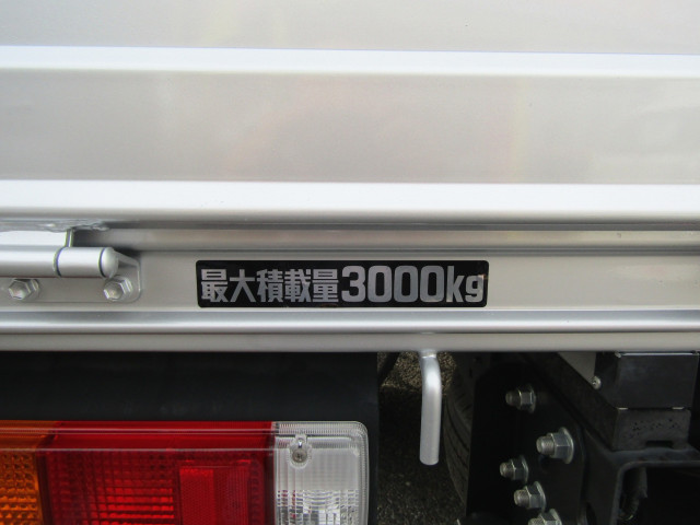 トヨタ ダイナ 小型 平ボディ 床鉄板 2RG-XZU645｜画像6